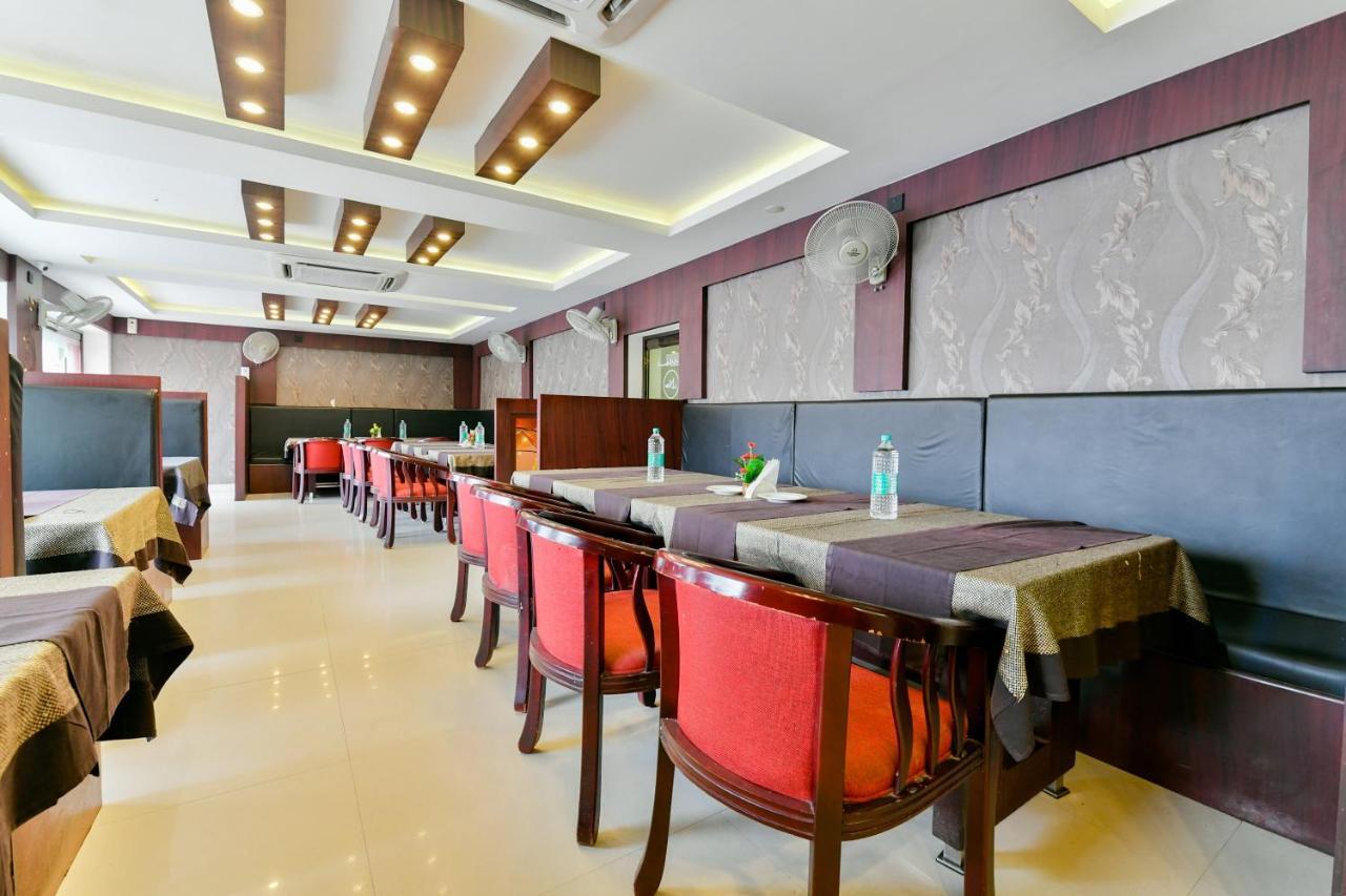 Alappuzha Oyo 1889 Hotel Aj Park מראה חיצוני תמונה