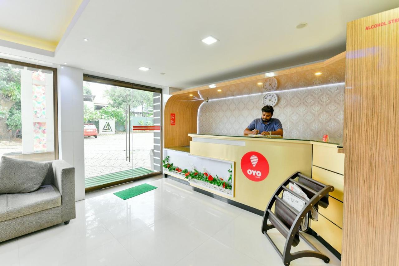 Alappuzha Oyo 1889 Hotel Aj Park מראה חיצוני תמונה